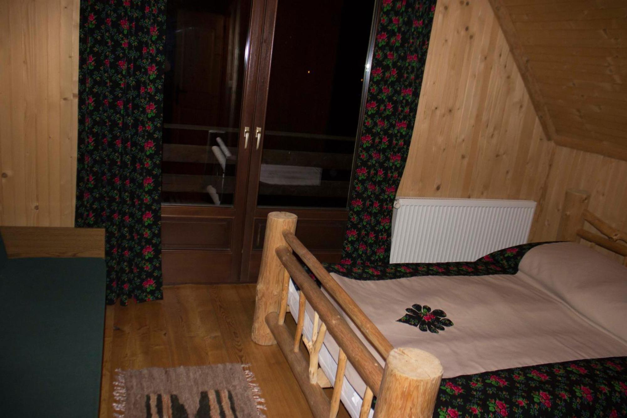 Chata Pod Grapom Czarna Góra Kültér fotó
